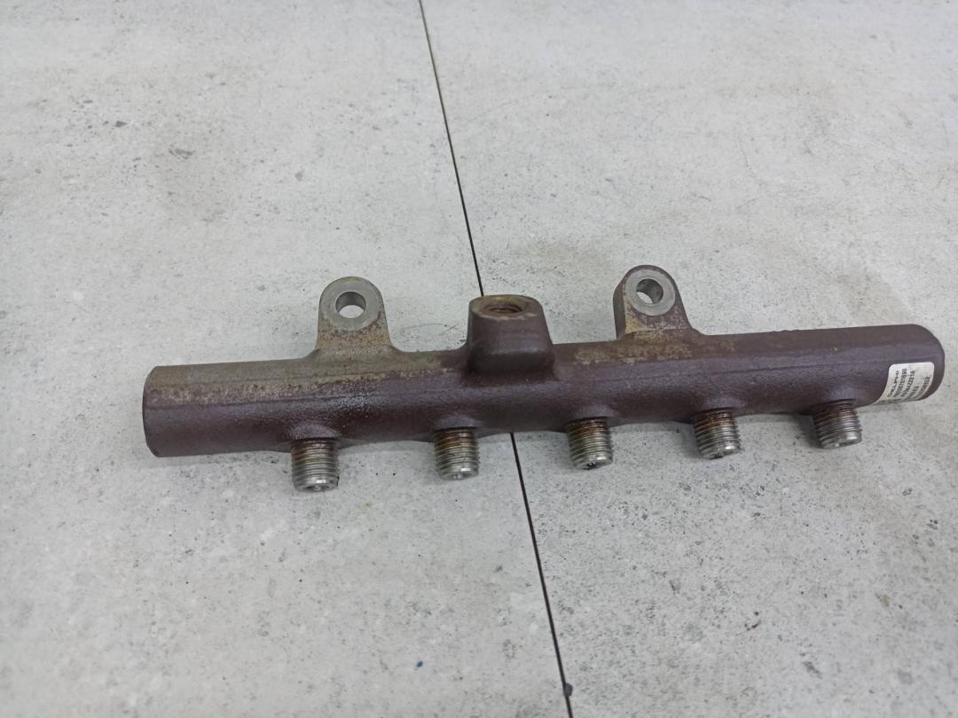 топливная рампа Renault Duster 1 поколение 2012, 8200669695, H8200701690 - фото №1