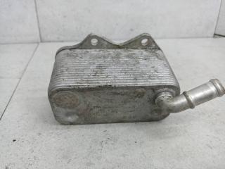 теплообменник масляного фильтра Volkswagen Golf 6 поколение 2011, 2.0 л., бензин, 06D117021C