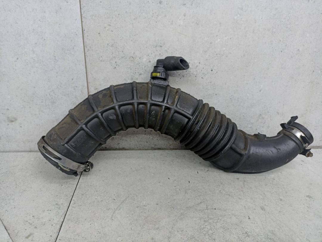 патрубок воздушного фильтра Nissan Qashqai 1 поколение 2009, 1.5 л., 8200500384 - фото №1