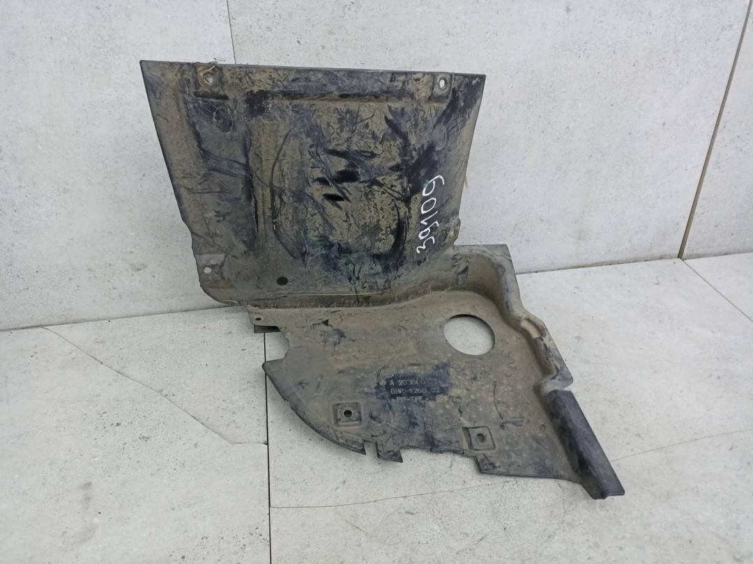 защита арок передняя правая (подкрылок) Mercedes-Benz C-Класс W203/S203/CL203 2002, A2038801224 - фото №1