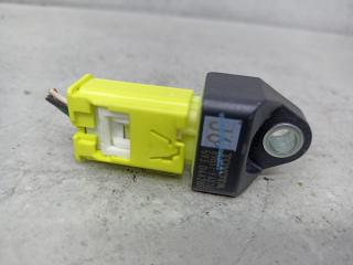 датчик удара Toyota C-HR 1 поколение AX10 2017, 89831F4010