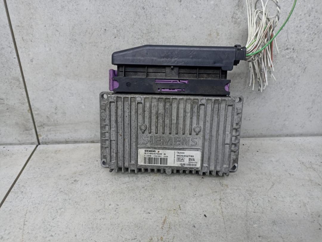 блок управления АКПП Citroen C5 1 поколение (2000 - 2004), 9639452780 - фото №1