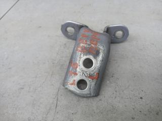 петля двери Toyota C-HR 1 поколение AX10 (2016 - 2019), 687200D050