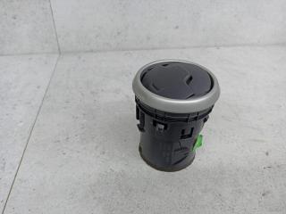 дефлектор обдува салона Nissan Qashqai 1 поколение (2006 - 2010), 68760JD10A