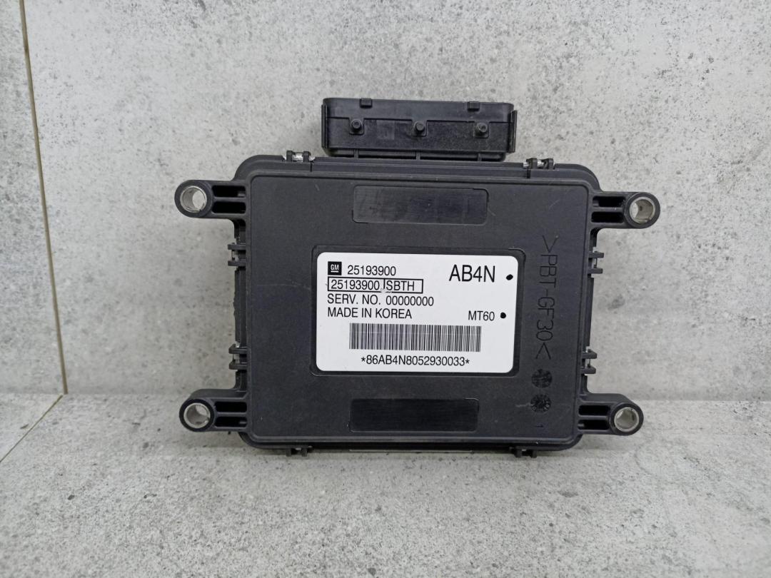 блок управления двигателем Daewoo Gentra 2 поколение (2013 - 2016), 25193900 - фото №1