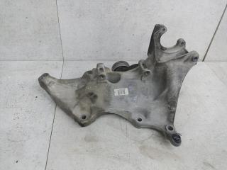 кронштейн генератора Renault Duster 1 поколение 2015, 8201033565