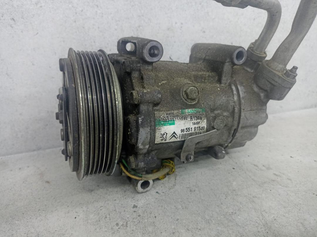 компрессор кондиционера Peugeot 307 1 поколение 2005, 9655191580 - фото №1