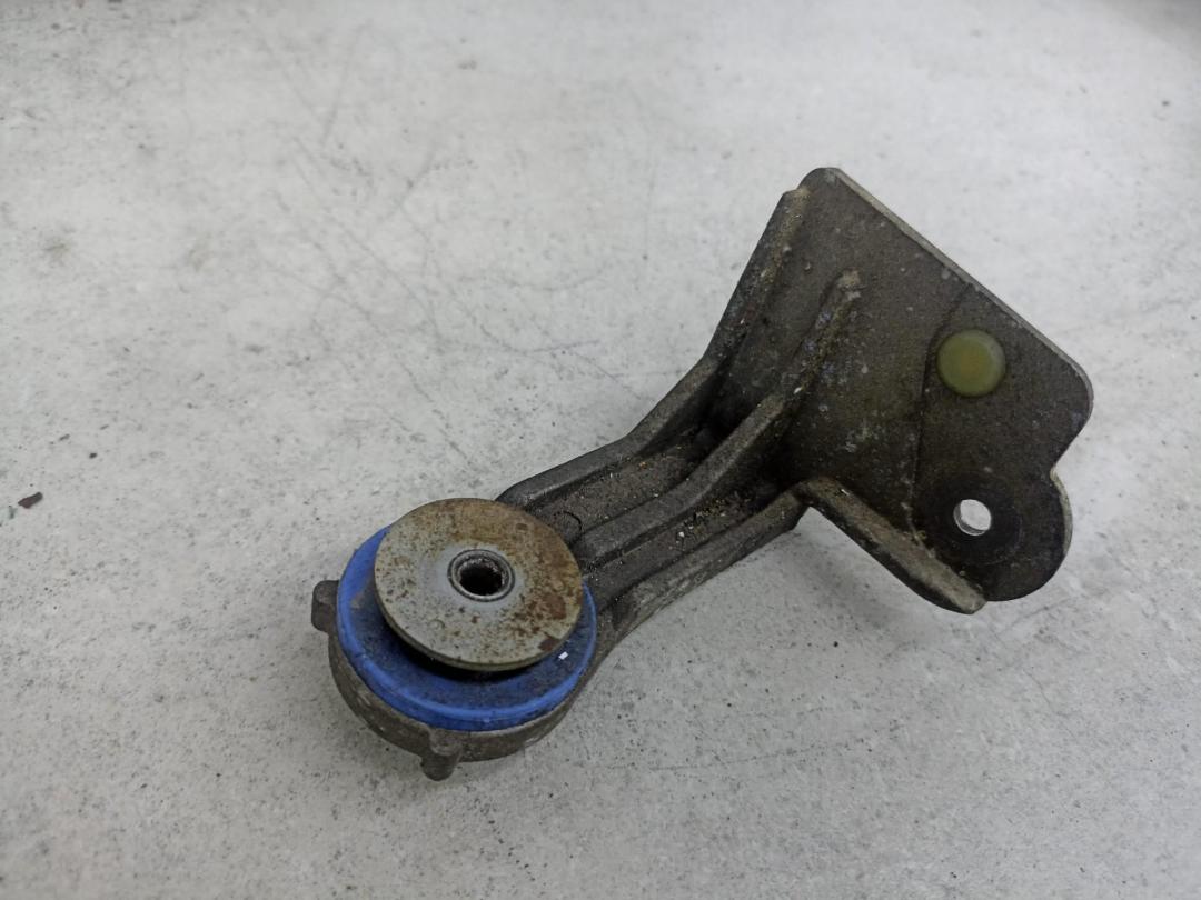 крепление интеркулера Citroen C4 Grand Picasso 2 поколение 2015, 9802778980 - фото №1