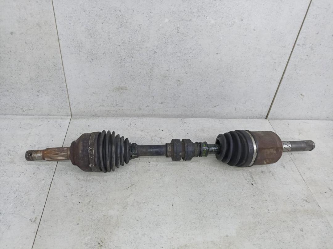 полуось передняя левая (приводной вал, ШРУС) Nissan X-Trail T31 2010, 39101JG04C, 392685U007 - фото №1