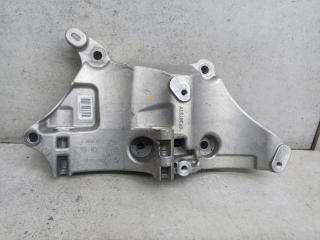 кронштейн генератора Renault Duster 1 поколение [рестайлинг] 2015, 117104555R