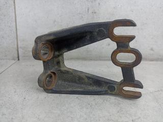 кронштейн двигателя Renault Trafic 2 поколение 2005, 8200577165