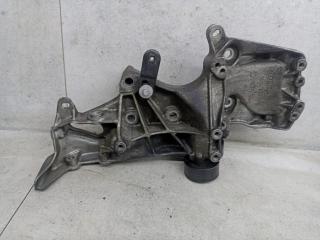 кронштейн генератора Renault Sandero 1 поколение (2009 - 2014), 8200169566