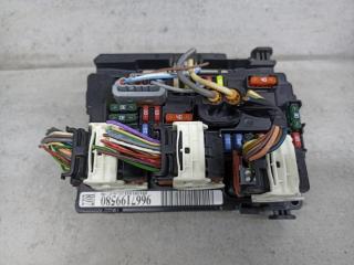 блок предохранителей Citroen C3 2 поколение 2012, 9667199580