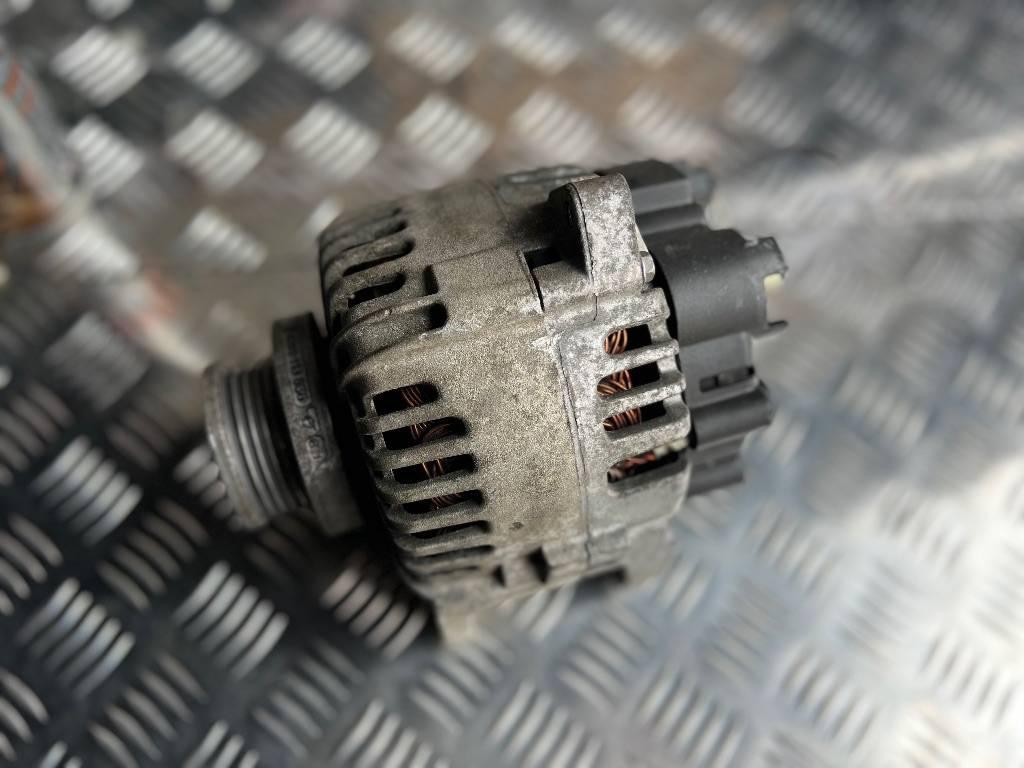 генератор Renault Scenic 2 поколение 2004, 8200100907 - фото №1