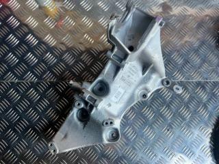 кронштейн (крепление) Renault Duster 1 поколение [рестайлинг] 2020, 8201033565