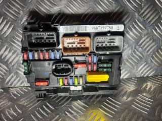 блок предохранителей Citroen C3 1 поколение [рестайлинг] 2007, 9667199780