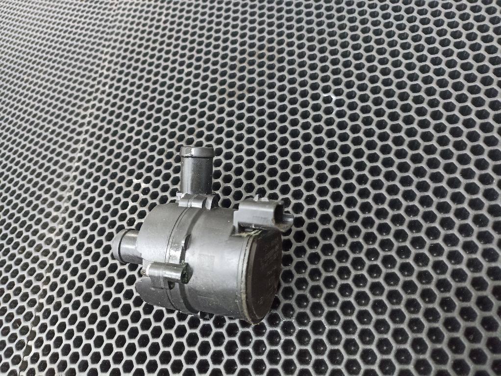 насос антифриза дополнительный Renault Arkana 1 поколение 2020, 144B06803R - фото №1