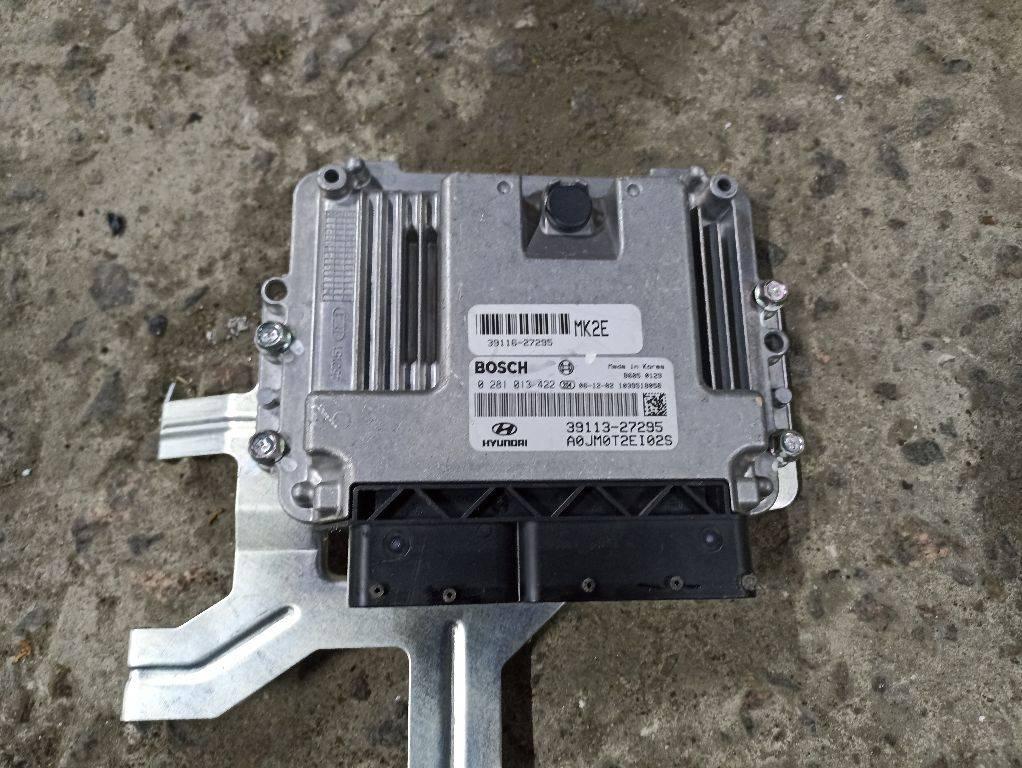 блок управления двигателем Hyundai Tucson 1 поколение 2006, 3911327295 - фото №1