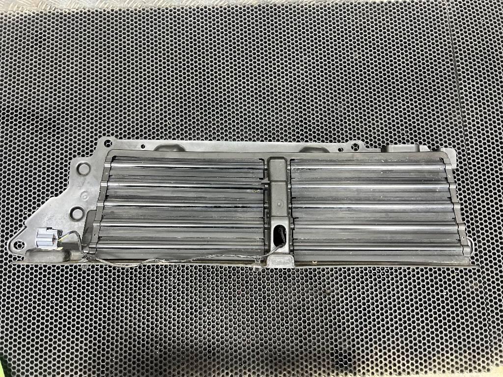 жалюзи Land Rover Range Rover Sport 2 поколение 2016, DK628475AC - фото №1