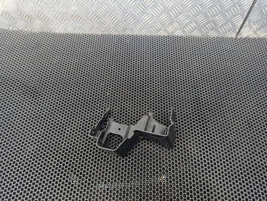 пластик Land Rover Range Rover Sport 2 поколение 2016, CK5214A099GD - фото №1