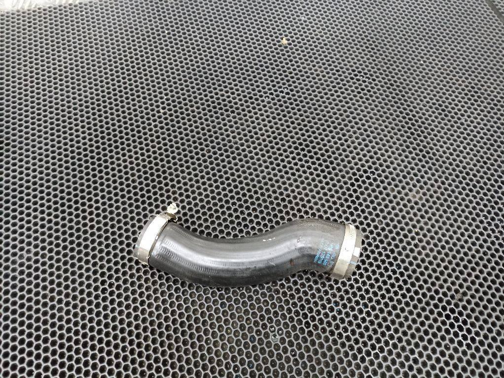 патрубок интеркулера Volkswagen Touareg 2 поколение 2014, 7P6145980 - фото №1