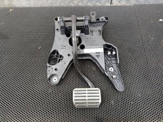 педаль тормоза Volkswagen Touareg 2 поколение 2014, 7P0723117