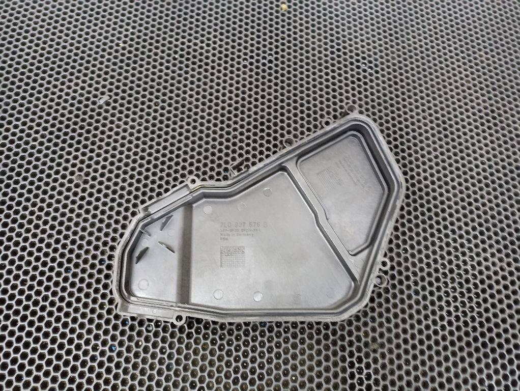 крышка блока предохранителей Volkswagen Touareg 2 поколение 2014, 7L0937576B - фото №1