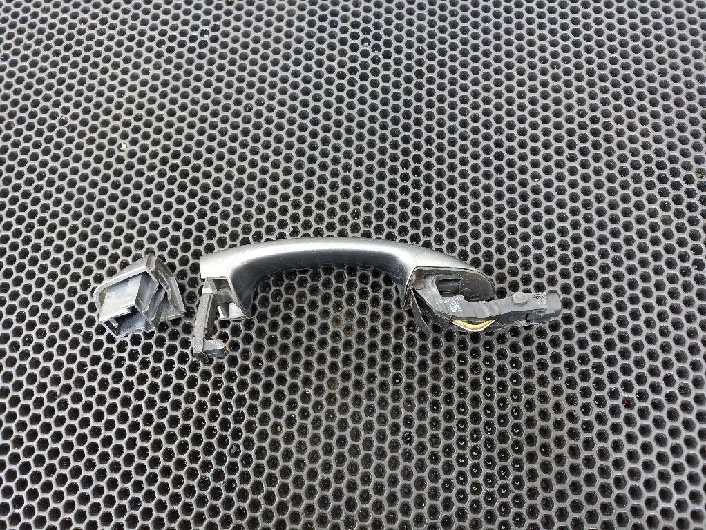 ручка наружная Volkswagen Touareg 2 поколение 2014, 7P6837206F - фото №1