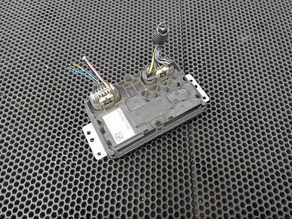 блок управления (другие) Land Rover Range Rover Sport 2 поколение 2016, HY324C117, LR086488 - фото №1