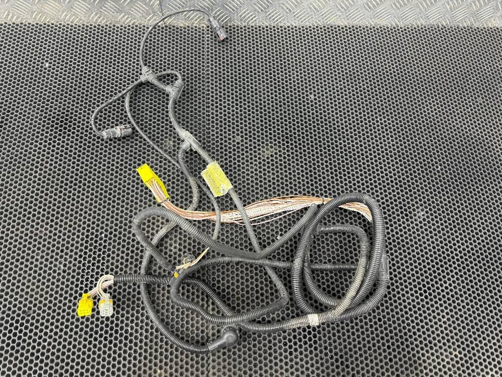 проводка MAN TGX 1 поколение 2013, 81254587304 - фото №1