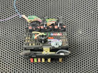 блок предохранителей Peugeot 307 1 поколение [рестайлинг] 2007, 9661682980