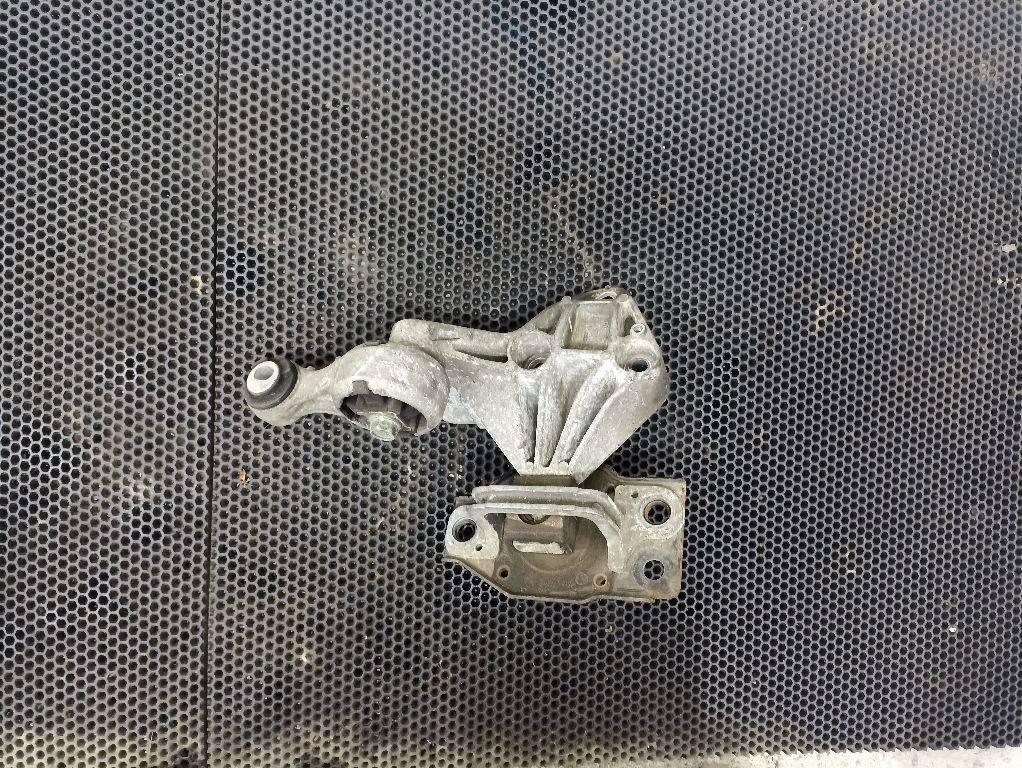 подушка крепления двигателя Nissan Qashqai 1 поколение 2009, 11350JD000 - фото №1