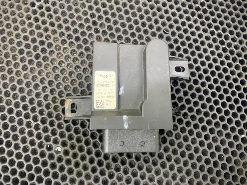 блок управления (другие) Bentley Flying Spur 2 поколение 2015, 3W3906093D - фото №1