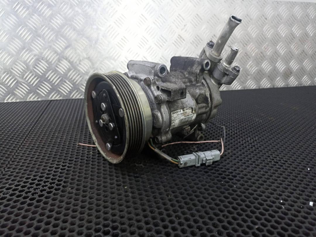 компрессор кондиционера Renault Clio 3 поколение 2007, 8200953359 - фото №1