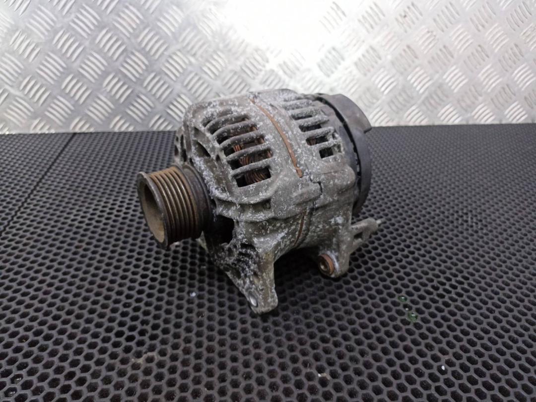 генератор Skoda Octavia 1 поколение (A4) 1999, 028903028 - фото №1