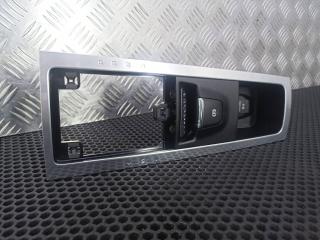 рамка обрамление кулисы Porsche Macan 1 поколение 2016, 95B863419