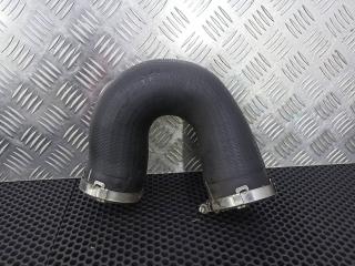 патрубок интеркулера Volkswagen Touareg 2 поколение 2014, 7P0145993