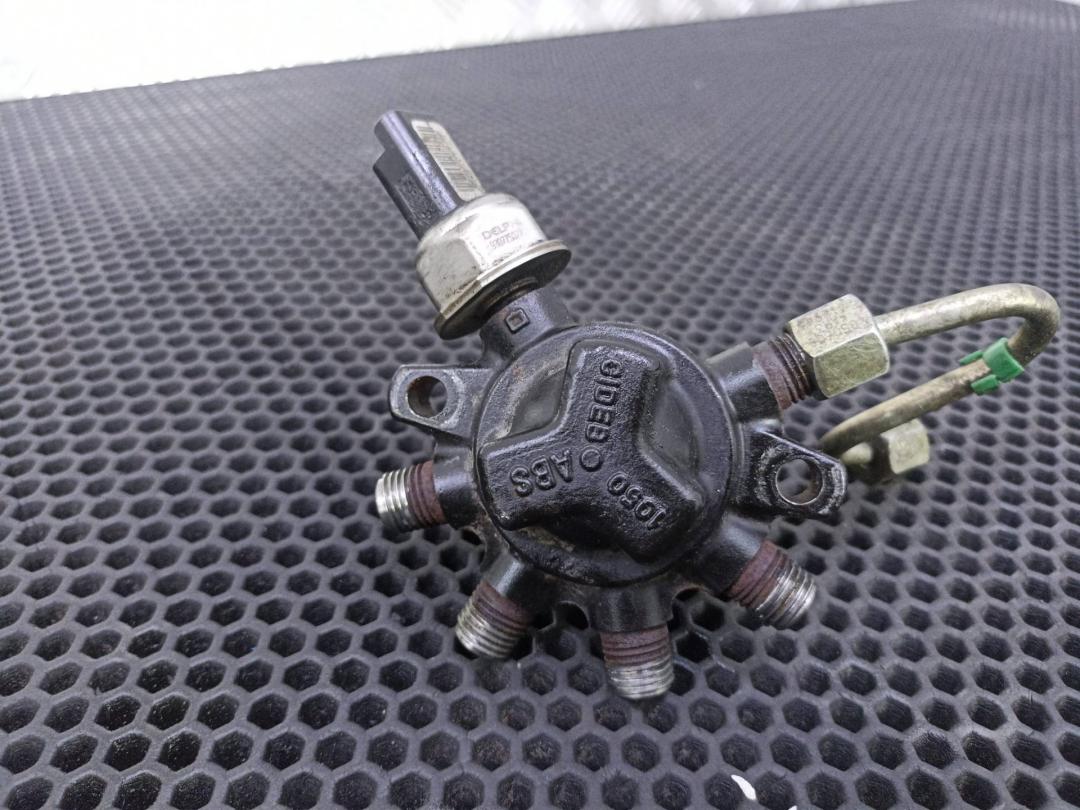 топливная рампа Renault Megane 2 поколение 2006, 8200379933, H8200334367, 9307Z507A - фото №1