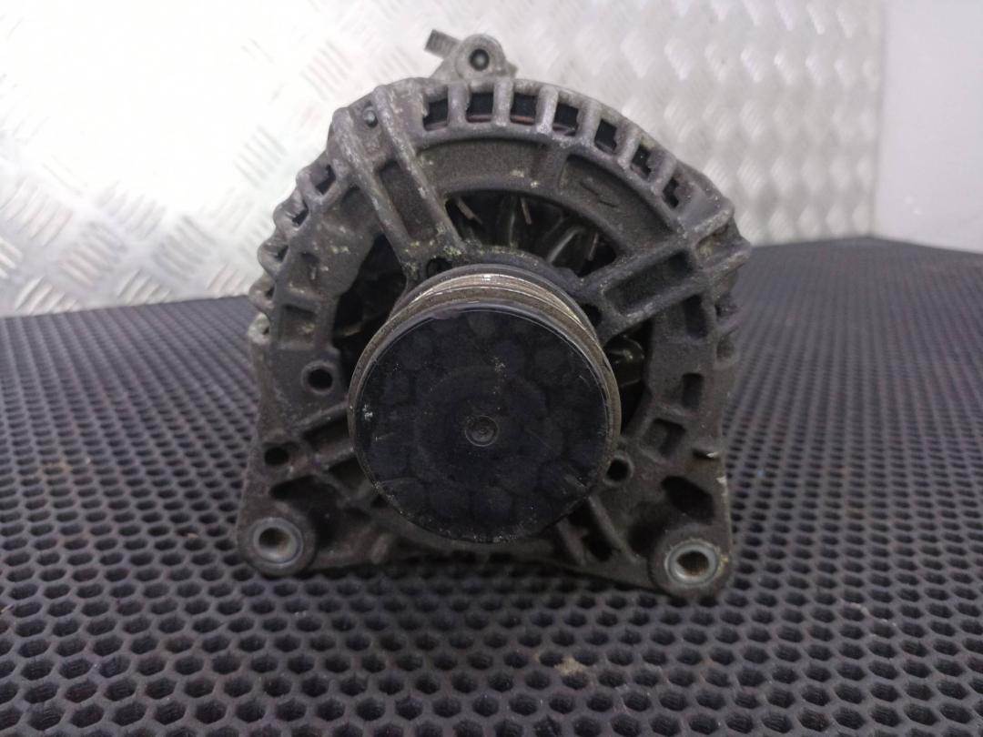 генератор Renault Megane 2 поколение 2005, 8200728292, 23100JD10A - фото №1