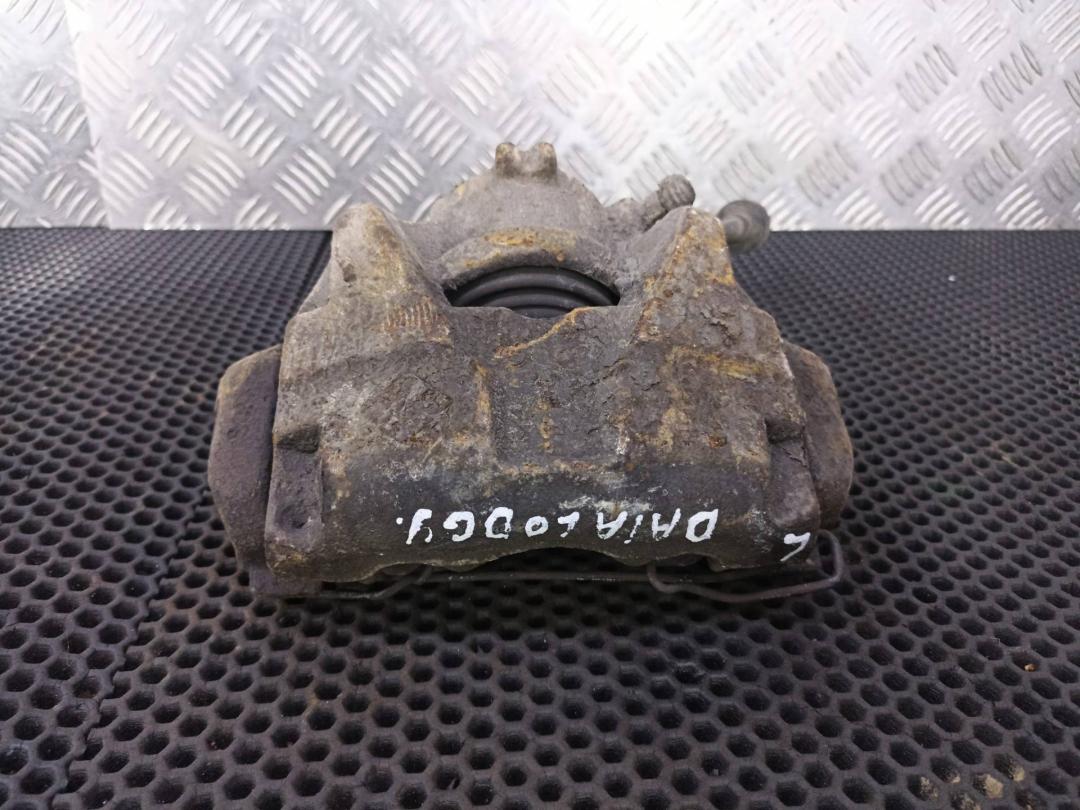 суппорт передний левый Dacia Lodgy 1 поколение 2012, 8200888 - фото №1