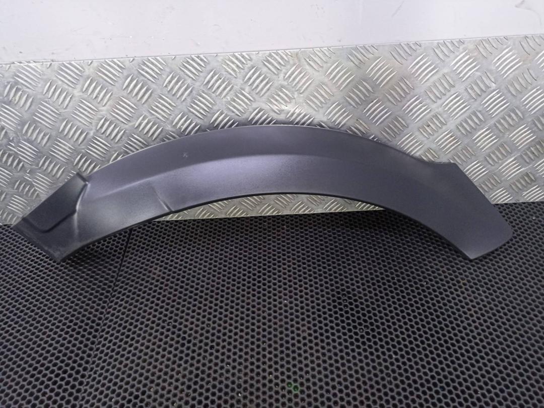 молдинг крыла Land Rover Range Rover Sport 2 поколение 2016, DK6228371A - фото №1