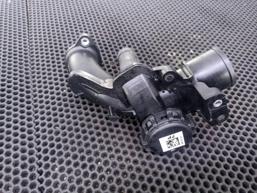 трубка системы рециркуляции EGR Renault Clio 3 поколение 2008, 8200323338, 8200879750 - фото №1