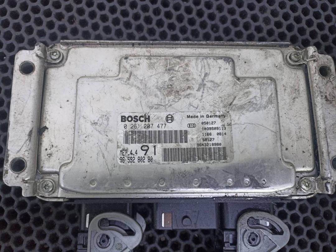 блок управления двигателем Peugeot 206 1 поколение 2002, 9659280280, 9643218980 - фото №1