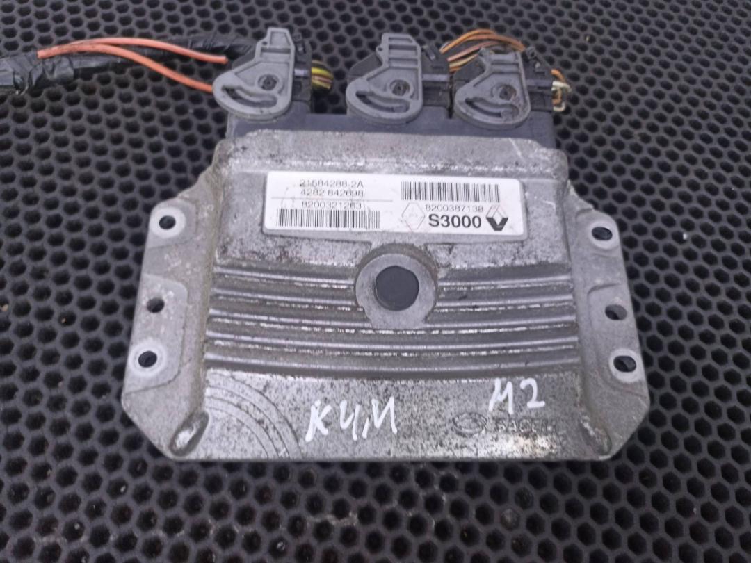 блок управления двигателем Renault Megane 2 поколение 2006, 8200387138, 8200321263 - фото №1