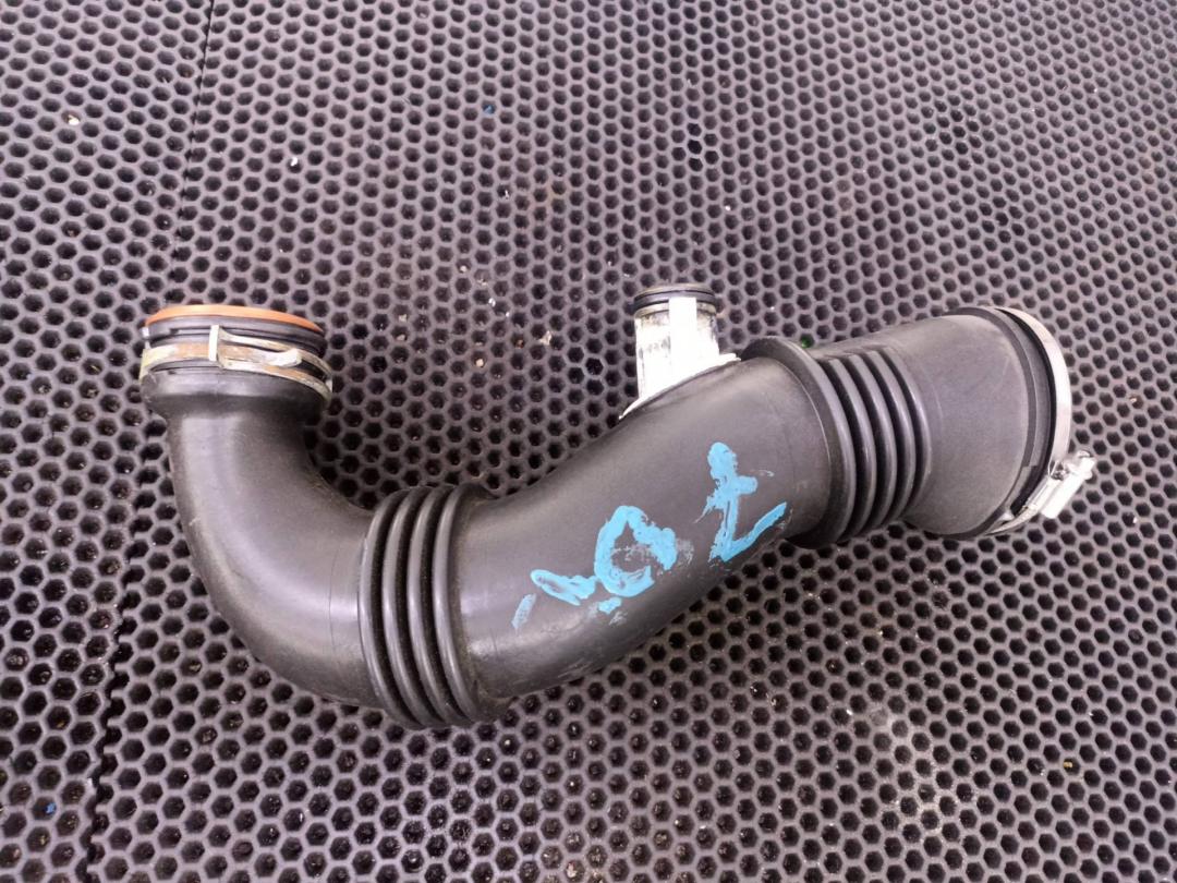 патрубок воздушного фильтра Peugeot Partner 2 поколение (B9) 2008, 1.6 л., 9HZ (DV6TED4), дизель, 9687883780, 9687883680 - фото №1