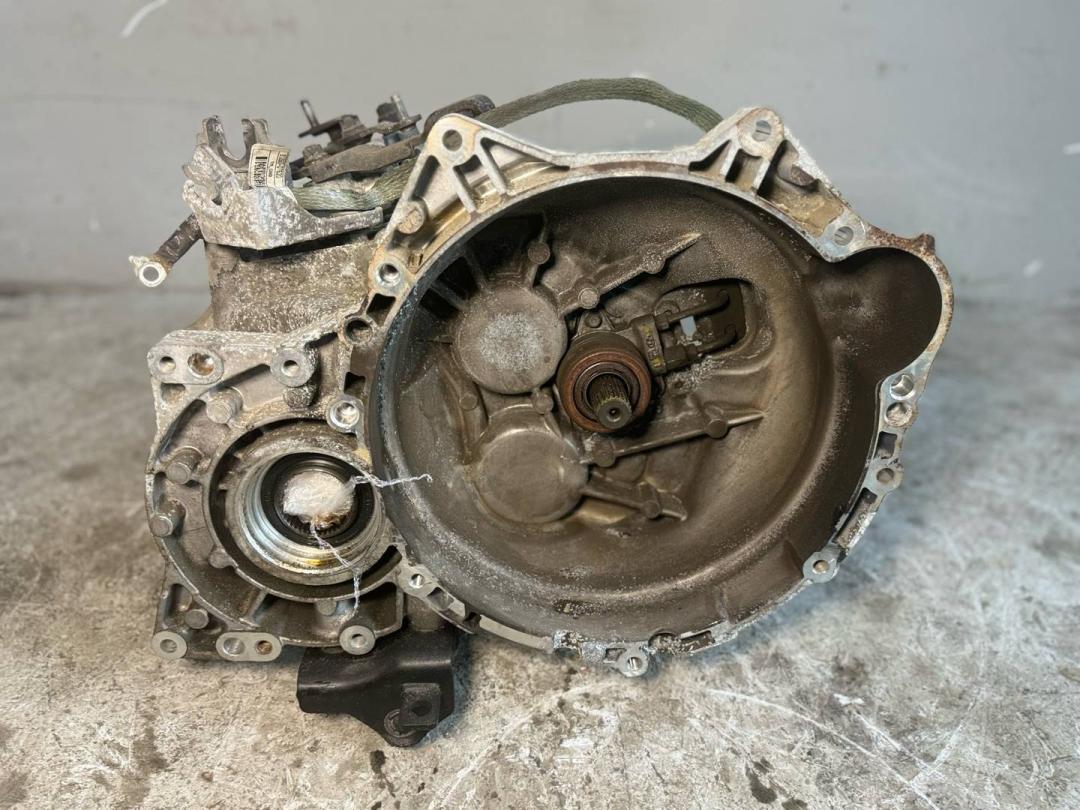 КПП механическая (МКПП) Kia Sportage 3 поколение 2014, 2.0 л., D4HA, дизель, M56GF2 - фото №1