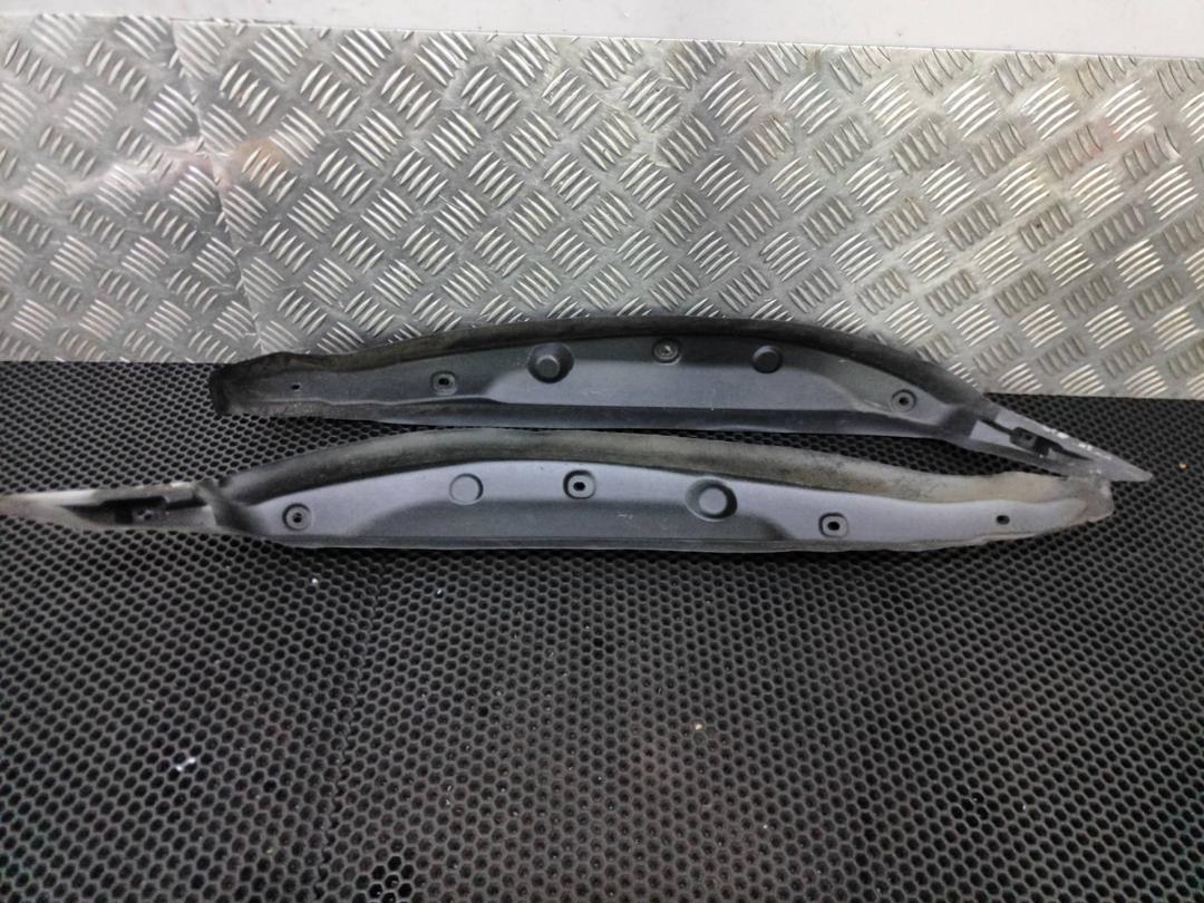 пыльник переднего крыла Mercedes-Benz S-Класс W221 2006, A2118890625 - фото №1