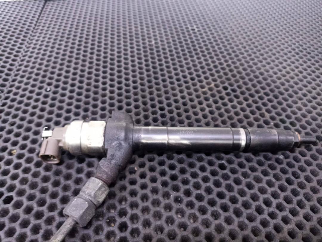 форсунка Peugeot Boxer 2 поколение 2010, 6C1Q9K546AC - фото №1