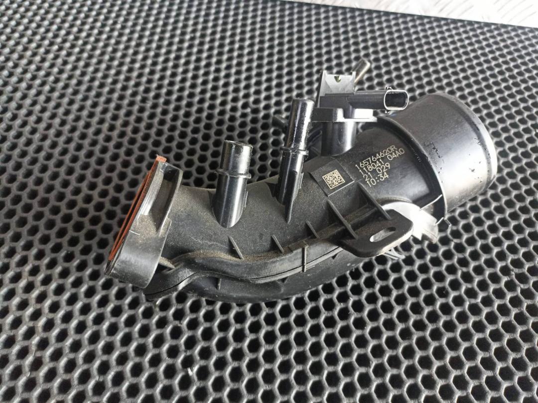 патрубок воздушного фильтра Renault Duster 2 поколение 2022, 165764620R - фото №1