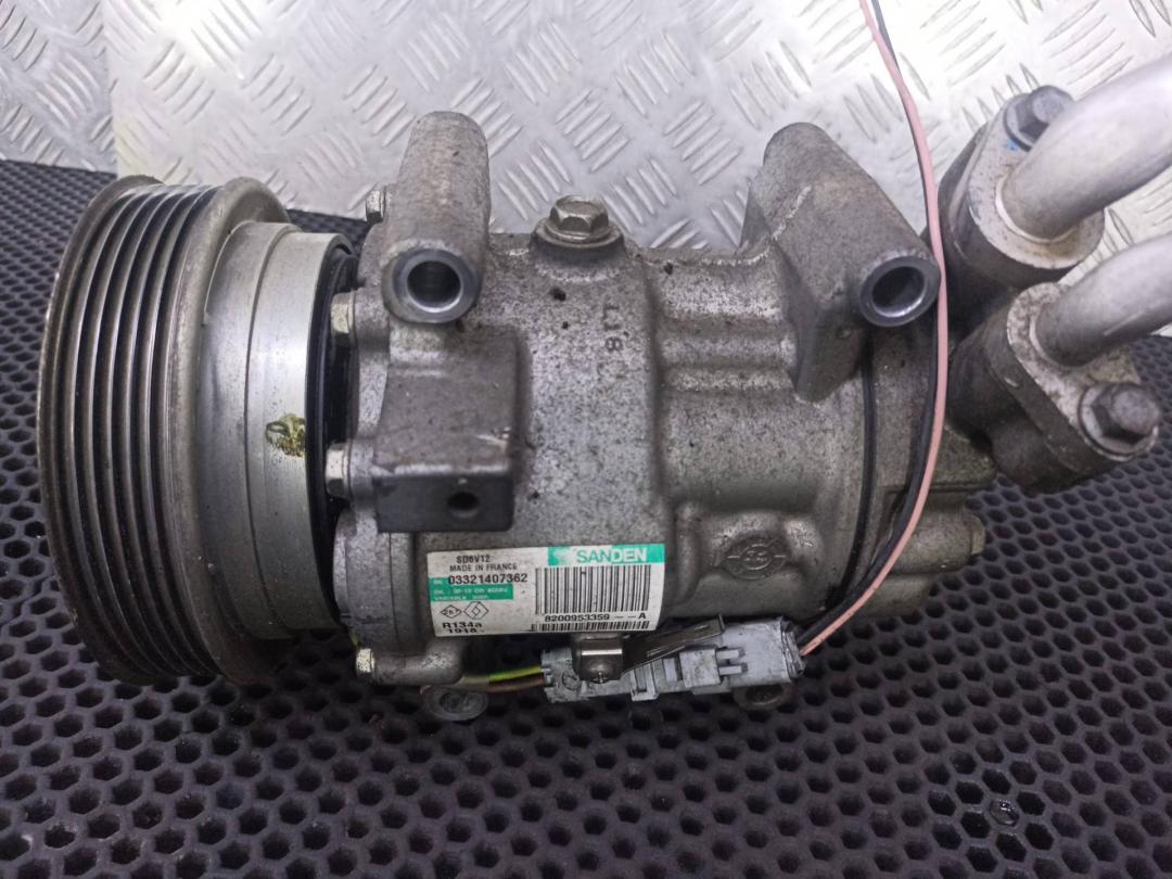 компрессор кондиционера Renault Clio 3 поколение 2007, 8200953359 - фото №1